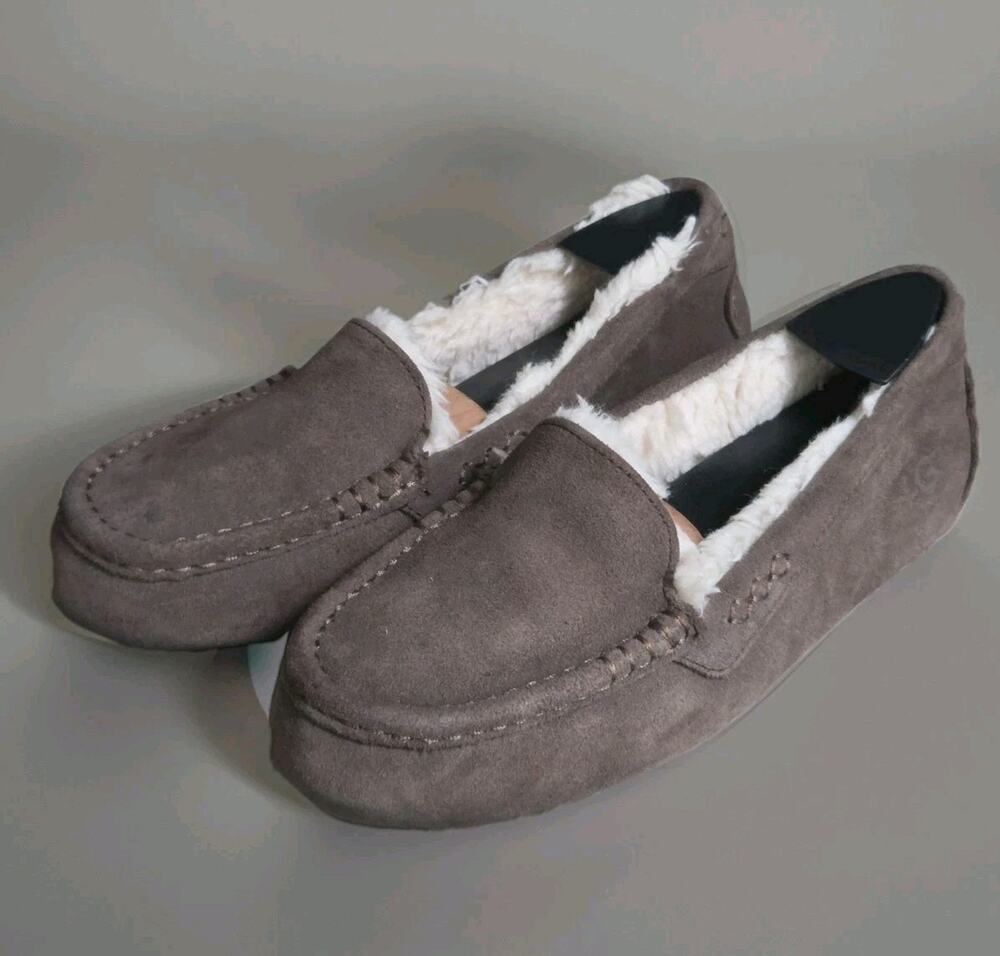 CS UGG Women’s Ansley Slippers Espresso Size 8